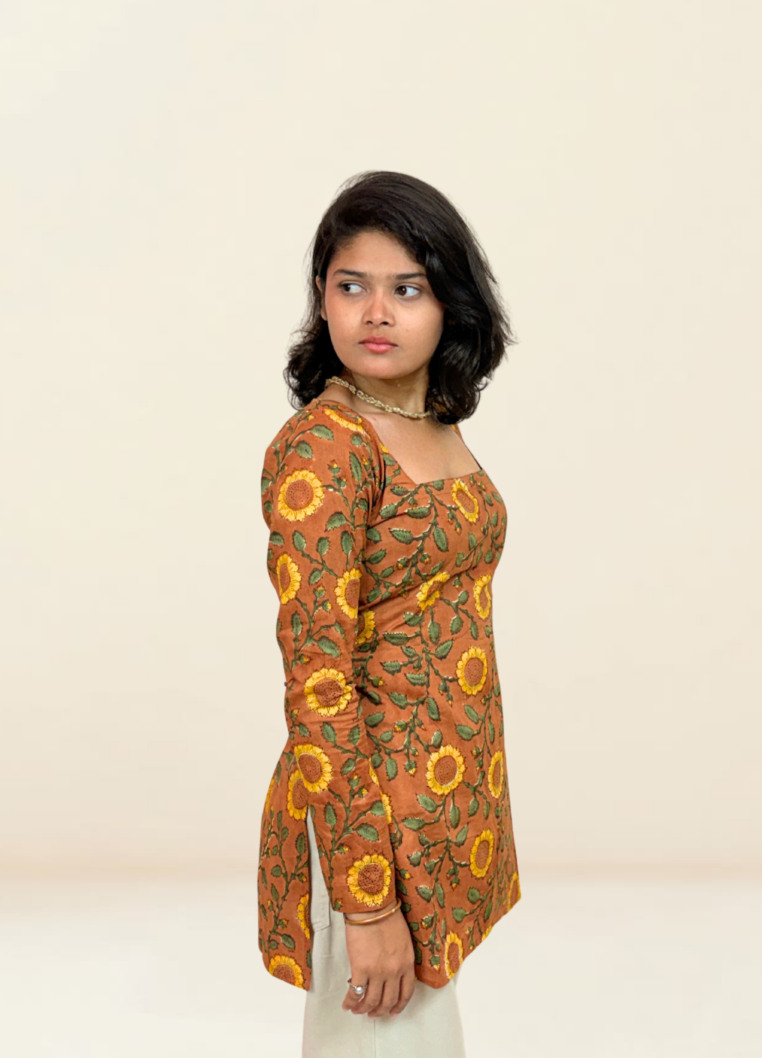 SurajMukhi- Full Sleeve Kurti
